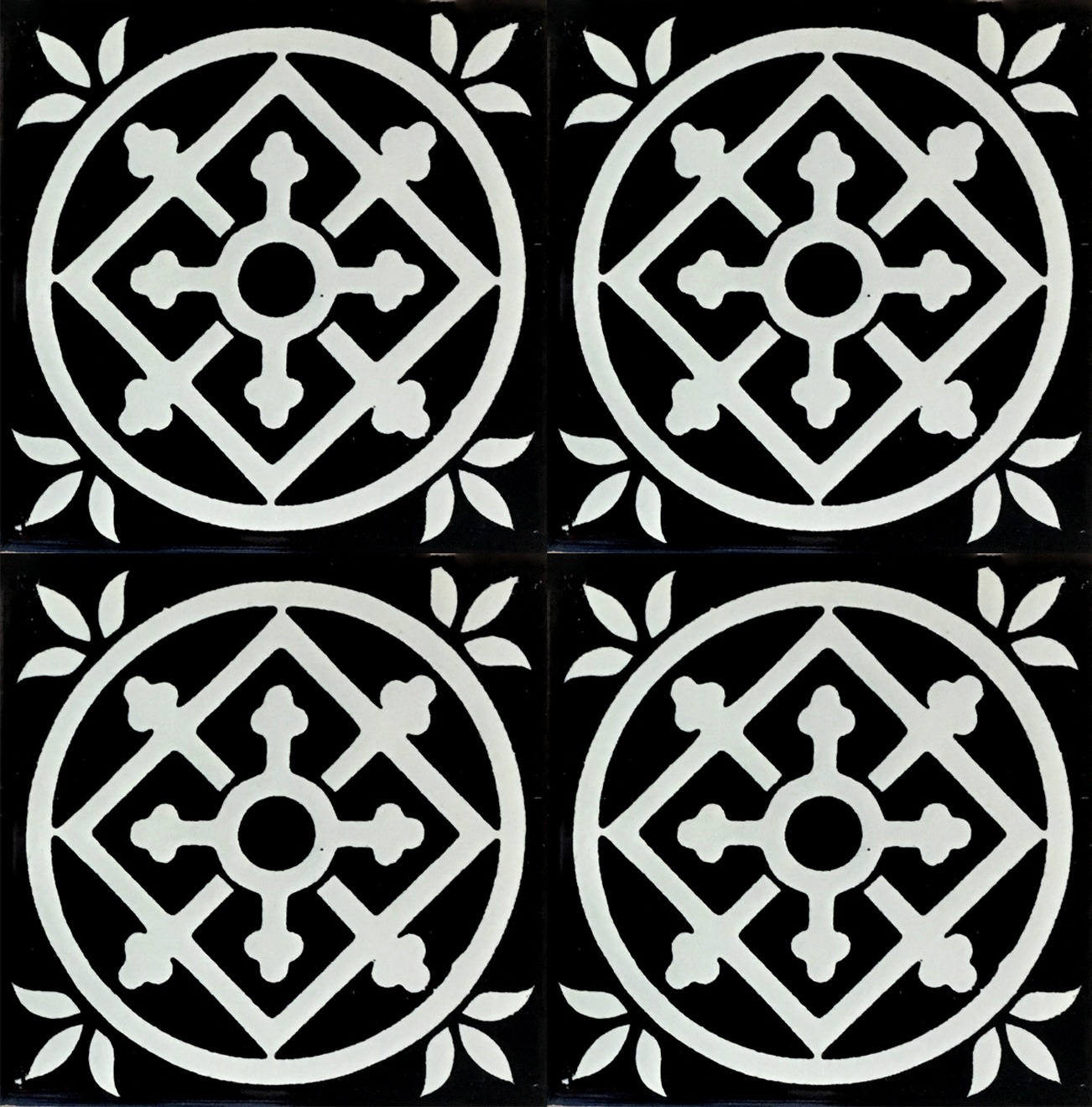 Mexican Talavera Tile – AMT 004-BLACK